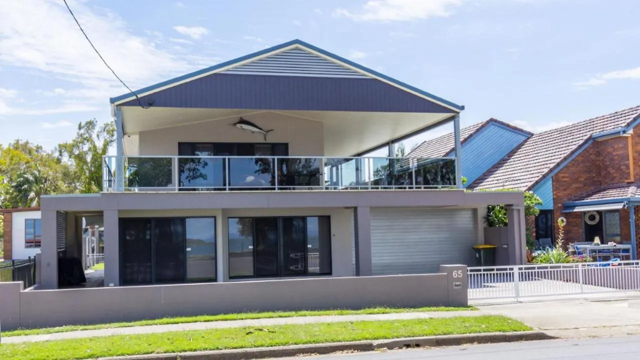 Magical Holiday Home - Welsby Pde, Bongaree Australia