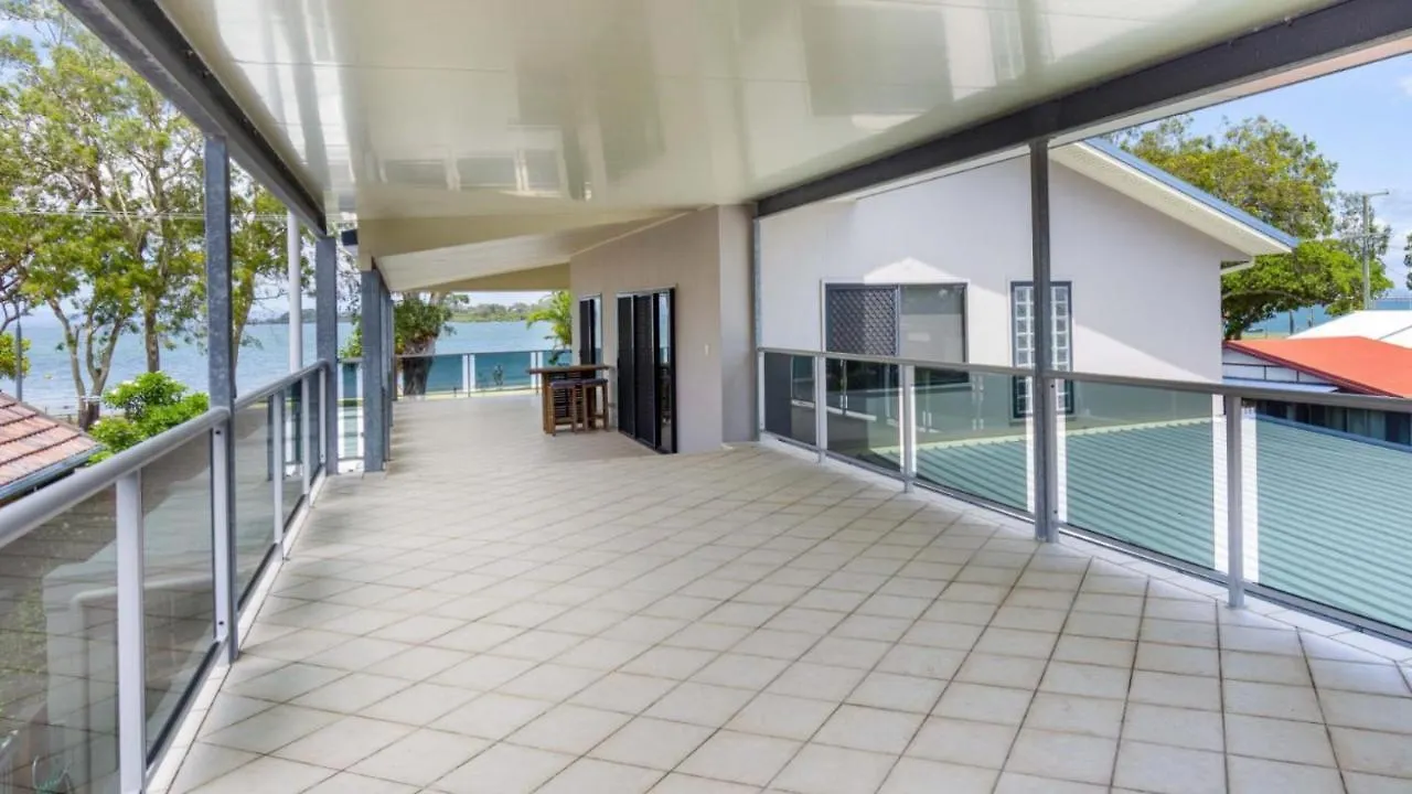Magical Holiday Home - Welsby Pde, Bongaree