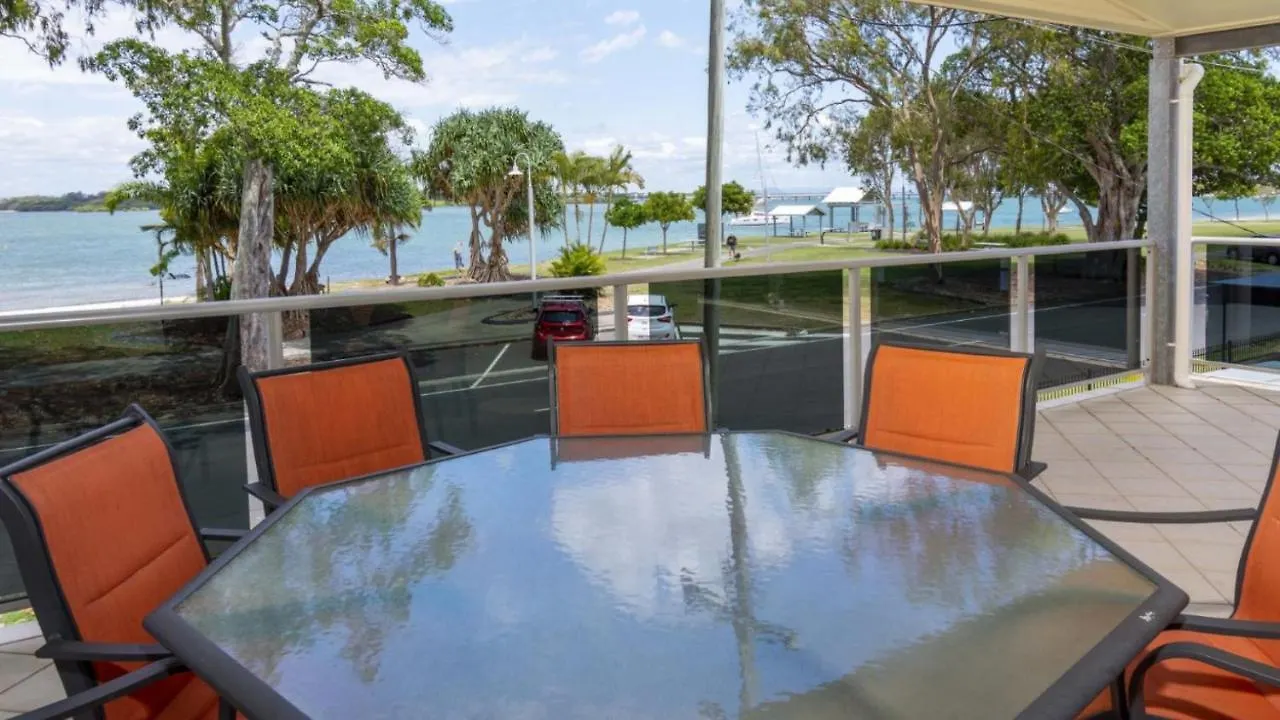 Magical Holiday Home - Welsby Pde, Bongaree